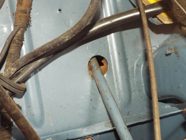 Passage frein à main_ AZL59.JPG (386.74 Kio) Vu 2887 fois AZL 1959