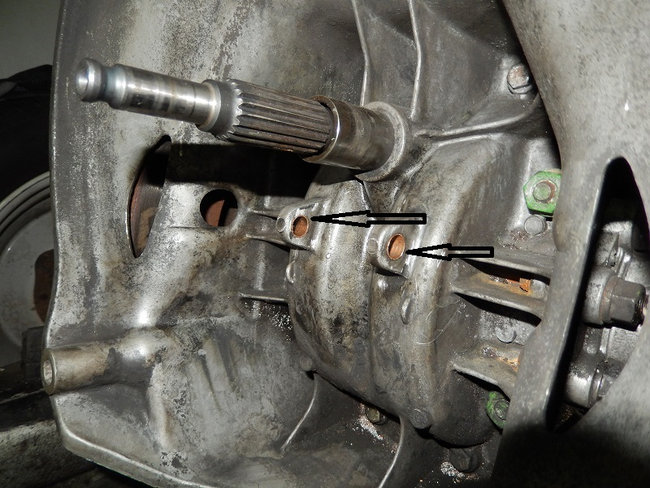 1boitef.jpg (474.89 Kio) Vu 7145 fois Bague en bronze usinées et montées en usine sur la boite