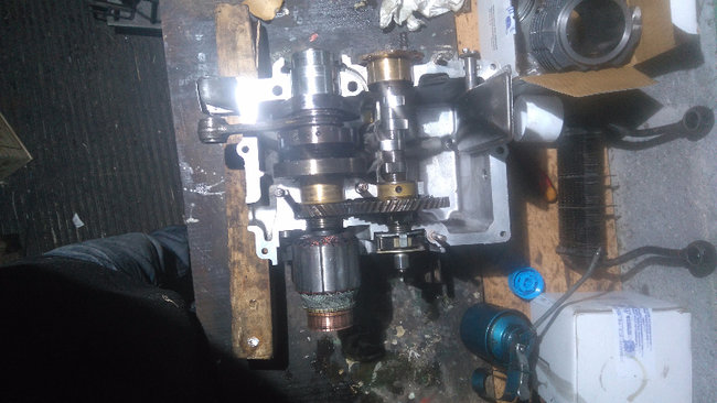 Vue moteur 425 pompe à huile bronze et Pas de joint spi vilo aac