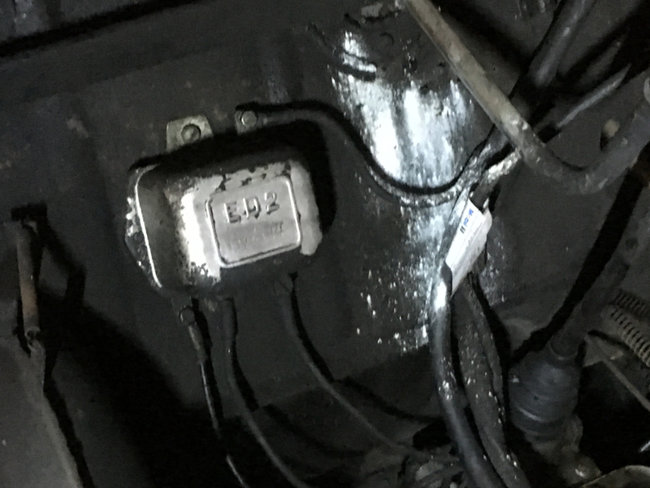IMG_3134.JPG (419.65 Kio) Vu 5834 fois régulateur 6V