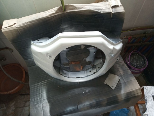 IMG_20210211_160740.jpg (174.06 Kio) Vu 6071 fois sur le devant visible :aprêt mastic...