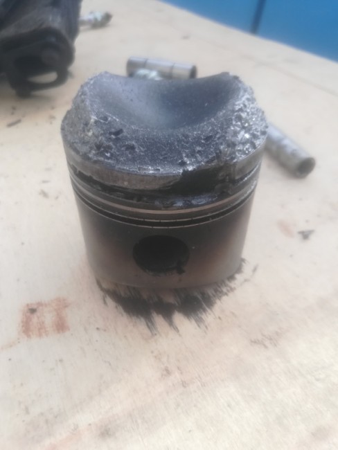Piston droit