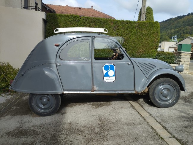 2cv 2.jpg