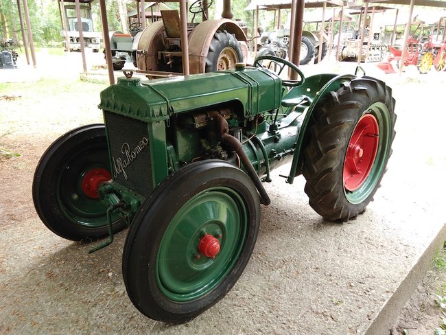 50.jpg (215.73 Kio) Vu 5843 fois Tracteur Alfa Roméo