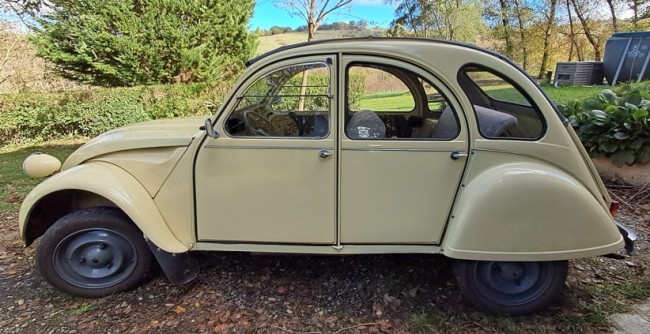 2cv-legende_2.JPG