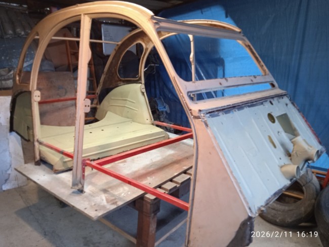 Elle attend impatiement ses tôles neuves.