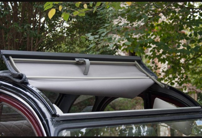 Ouvrir la capote ainsi