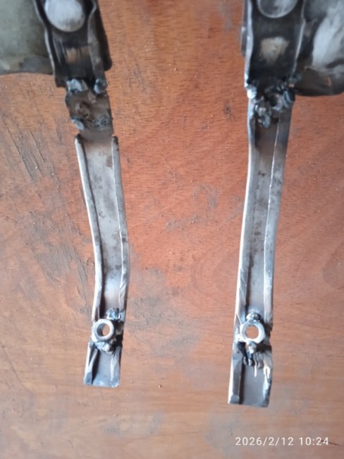 Fixation support maître cylindre