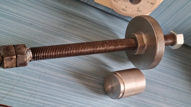 2cv outils roue AV 1.jpg