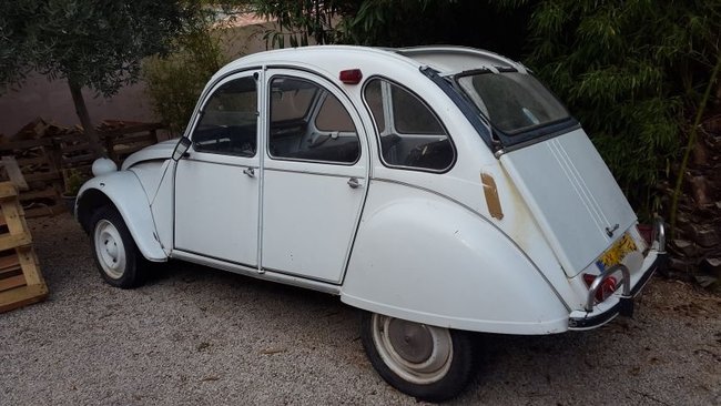 deuch 800X600 arriere.jpg